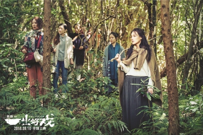 ‘KY开元集团官网’5年耗资600万!景德镇八旬老人造“瓷宫”(图1) ky开元·(中国)集团官网