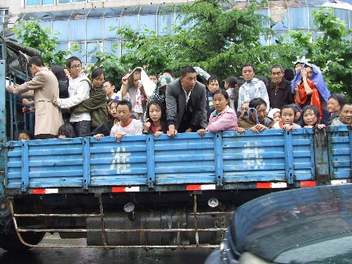 ky开元集团官网入口|美食分享:培根鸡蛋盅、溏心水煮蛋、黄瓜鸡蛋早餐饼的简单做法(图1) ky开元·(中国)集团官网